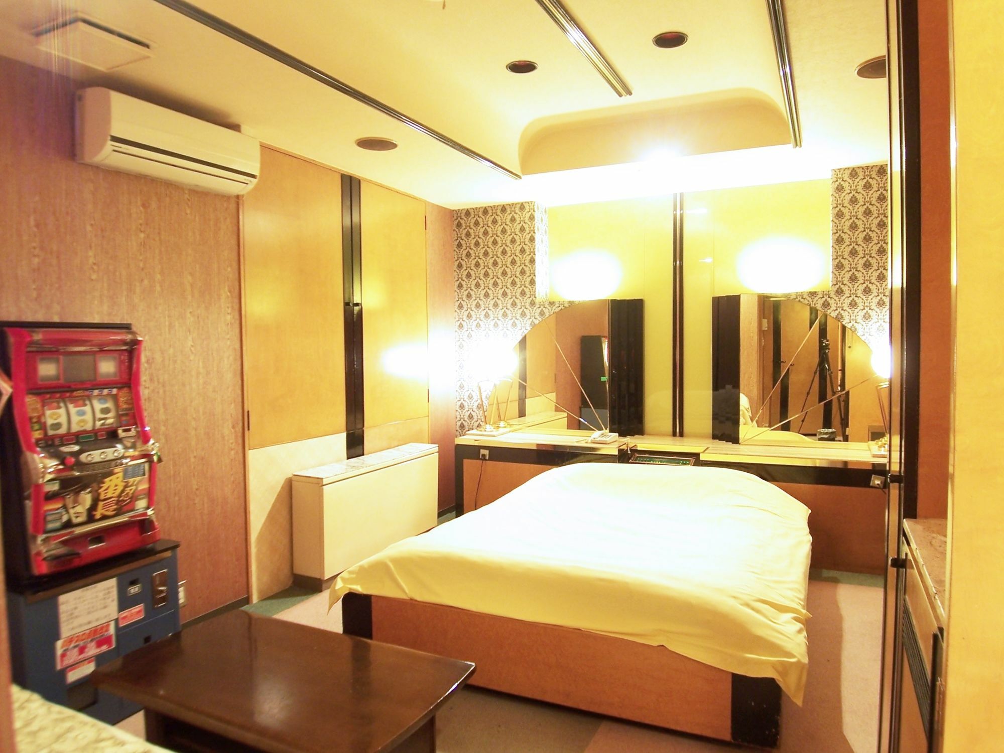 Hotel Pyramid (Adults Only) 히메지 외부 사진